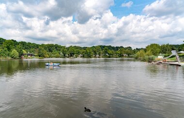 Hirschfeldsee im Sperrfechter Freizeitpark | Oedheim | HeilbronnerLand