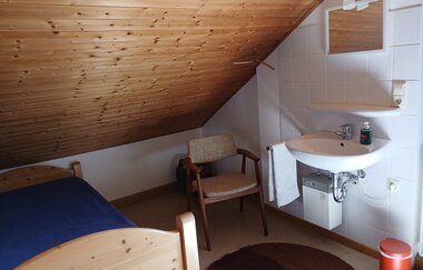 Träumen unter Bäumen in Kirchberg: Dreibettzimmer