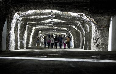 Besuchersalzbergwerk Bad Friedrichshall - Durchgang zur Geo Kammer | HeilbronnerLand