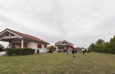 Holzblockhäuser  Campingpark Breitenauer See | HeilbronnerLand