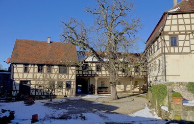 Innenhof der Burg Maienfels| Wüstenrot | HeilbronnerLand