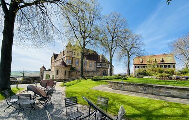 Burg Stettenfels mit Biergarten | HeilbronnerLand