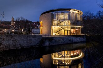 Das Neue Globe bei Nacht. Foto: Jürgen Weller