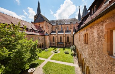Kloster Bad Wimpfen im Tal | Innenhof mit Kreuzgang | HeilbronnerLand