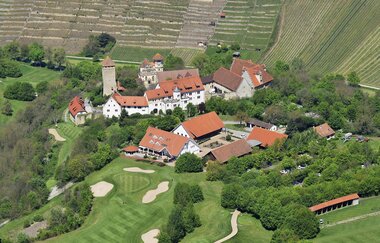 Schloss Liebenstein mit Golf- & Landclub | Neckarwestheim | HeilbronnerLand