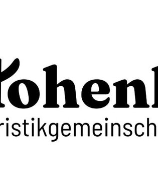 Das Logo der Touristikgemeinschaft Hohenlohe besteht aus einer Welle und dem Namen Hohenlohe