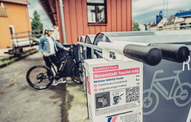RadServicePunkt & Fahrradgaragen an der Touristinfo Neuenstadt a.K. | Kocher-Jagst-Radweg