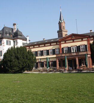 Weinheimer Schloss mit Schlosspark