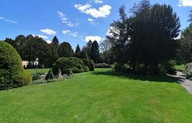 Weinheimer Schloss mit Schlosspark