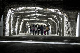 Besuchersalzbergwerk Bad Friedrichshall - Durchgang zur Geo Kammer | HeilbronnerLand