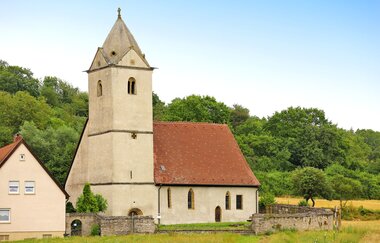 Sankt Gangolf-Kapelle Neudenau | am Kocher-Jagst-Radweg | HeilbronnerLand